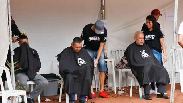 Reviva Cultura vai até 14h com doação de animais e corte de cabelo de graça