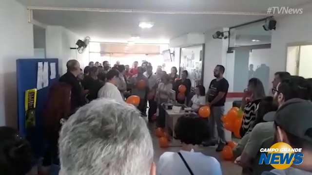 Em protesto , professores da UFGD cantam música que marcou luta contra ditadura