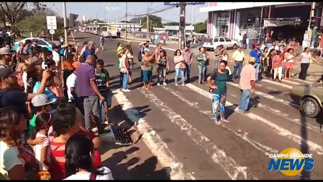 Paralisação de motoristas de ônibus gerou confusão