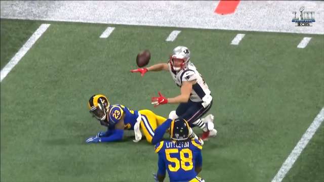 Intervalo mais caro da tv mundial, turma vibra assistindo o Super Bowl por aqui