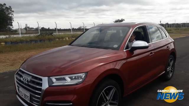 Arrancada do SQ5 na pista do autódromo de Campo Grande