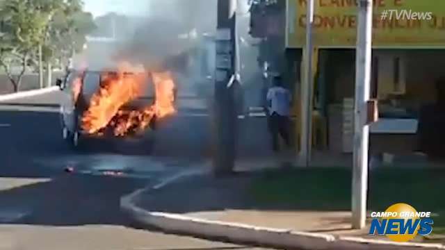 Vídeo mostra momento do incêncio