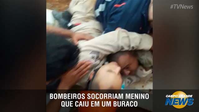 Mata-leão de bombeiro em valentão que atrapalhava resgate foi o vídeo mais visto