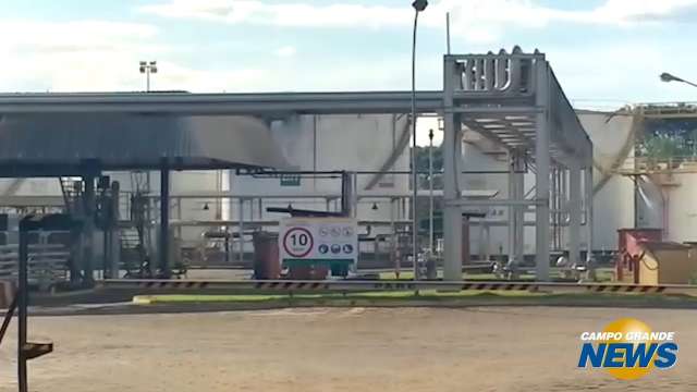 Mais um problema: falta álcool anidro para mistura da gasolina