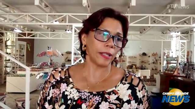 Coordenadora comenta sobre importância do trabalho da Casa do Artesão