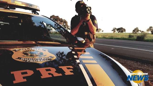 PRF flagra infrações graves em BRs durante Operação Corpus Christi