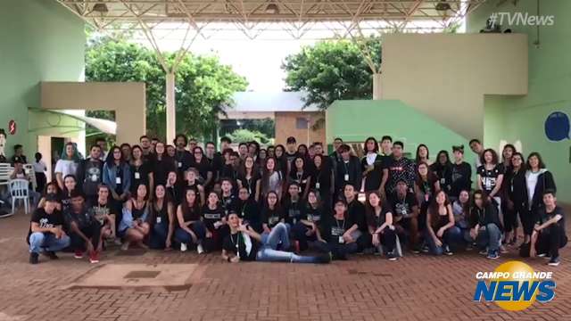 Estudantes do IFMS protestam contra corte de verba