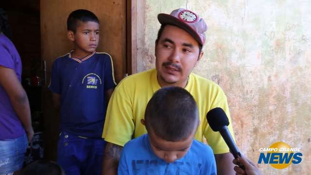 Com lixão fechado há 3 meses, catadores relatam desespero e miséria