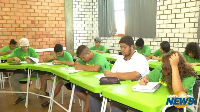 Iniciativa nas escolas estaduais atrai interesse de outros estados