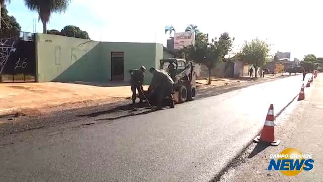 Obras estão sendo realizadas na Rua Guia Lopes