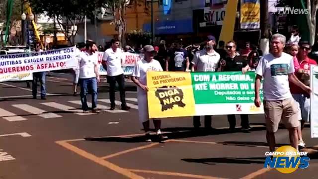 Grito dos Excluídos tem protestos contra prefeita em Dourados