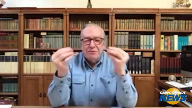 Olavo de Carvalho critica ida de deputados e senadores à China