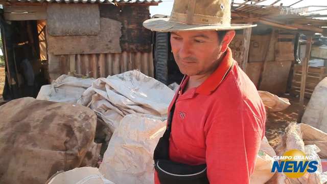 Catadores de recicláveis sentem efeito da crise