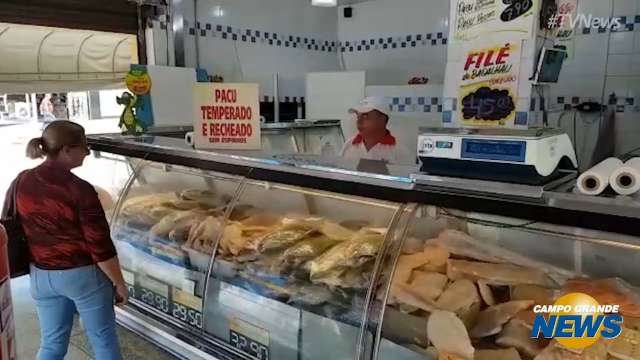 Para quem quer garantir o peixe, movimento ainda é tranquilo no Mercadão