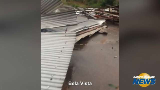 Novos vídeos mostram estragos da chuva no interior