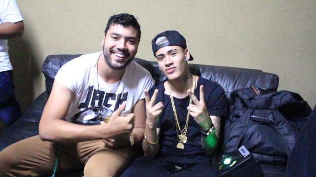 Dono do hit do carnaval, Mc Kevinho faz doce, mas acaba dando entrevista