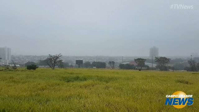 Frente fria chega derrubando as temperaturas e umidade do ar sobe