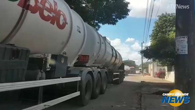 Finalmente: movimentação é intensa em central de distribuição de combustível