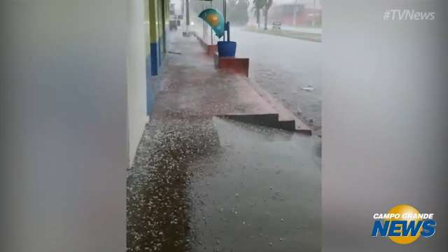 Chuva de granizo em Ponta Porã