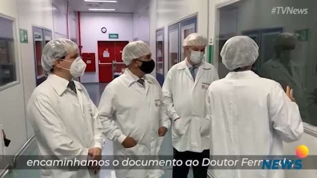 Reinaldo visita fábrica de ingrediente para vacina russa