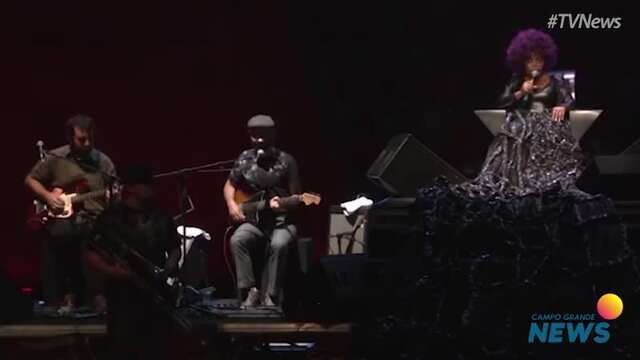 Elza Soares - Maria da Vila Matilde (Ao Vivo no Auditório do Ibirapuera)