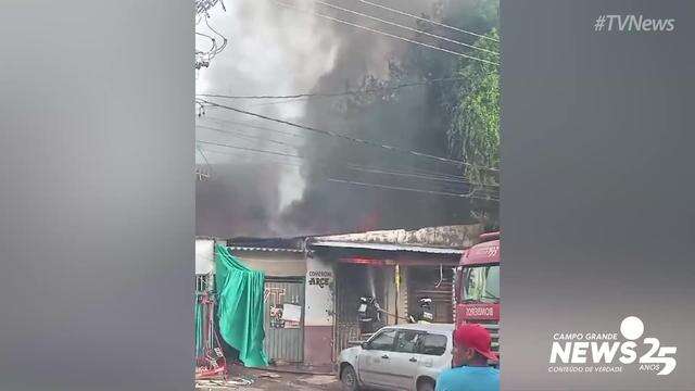 Incêndio em comércio de Corumbá