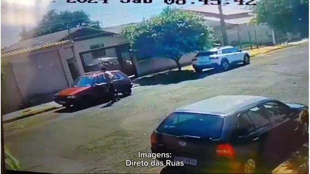 Carro furtado na Vila Jacy