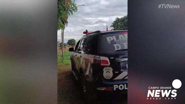 Movimentação da polícia no local do crime