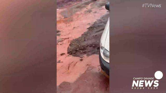 Carro trava em avenida do Itamaracá