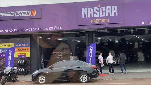 Nascar Pneus cobre qualquer oferta e parcela em até 12 sem juros