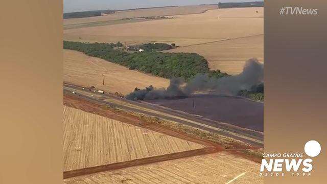 Incêndio em carreta na BR-163