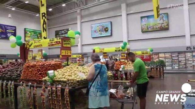 Alerta da Defesa Civil em um supermercado da Capital