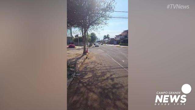 Motoristas andando pela contramão na Antônio Maria Coelho