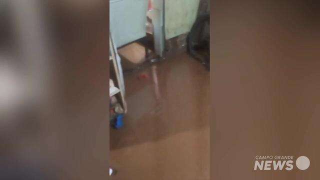 Casa alaga no Jardim Noroeste