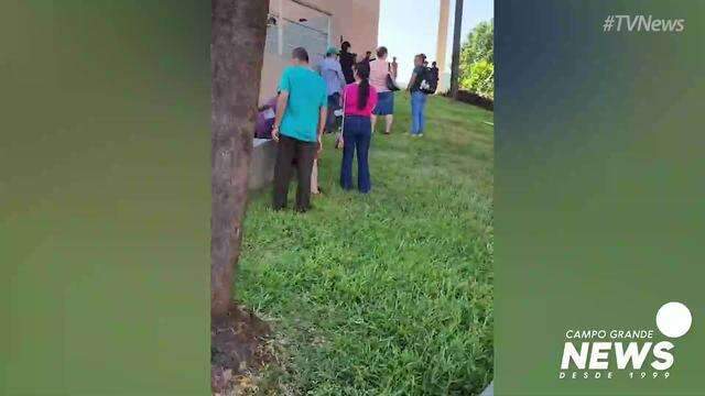 Fila por atendimento na Central do Cidadão se repete