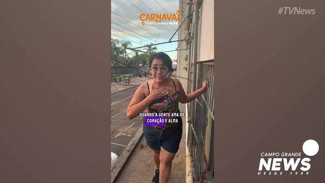 Rosi é musa que sambou em laje sem medo