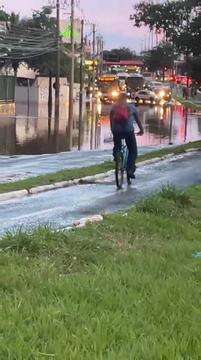 Alagamento na Costa e Silva