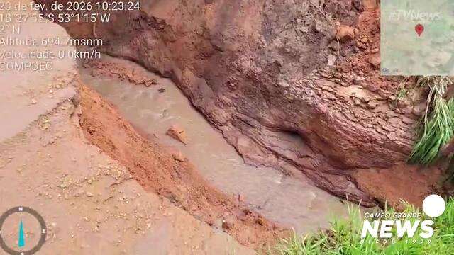 Ponte foi levada após chuva de 150 milímetros em pouco mais de 3 horas