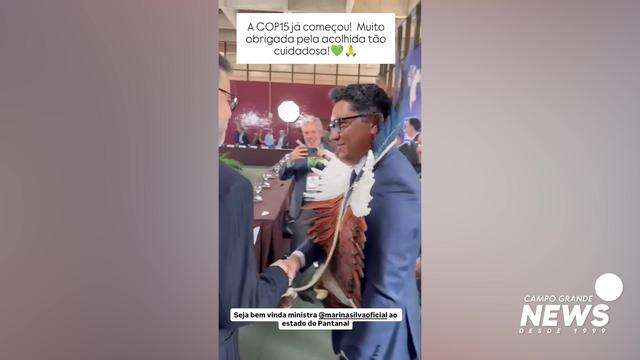 Marina ao chegar em Conferência