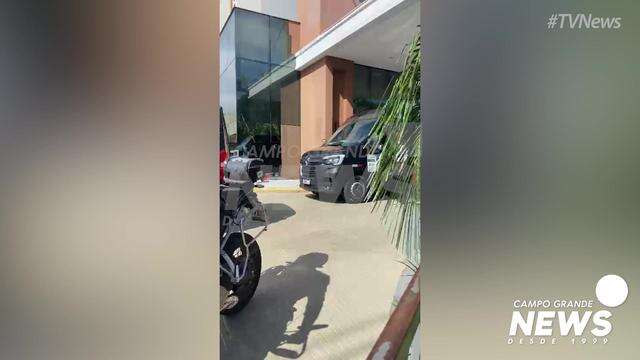 Guns N’ Roses deixa hotel sob escolta e segue para o Autódromo