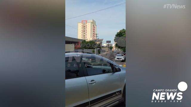 Motoristas invadem contramão após reordenamento viário na Rua 7 de Setembro