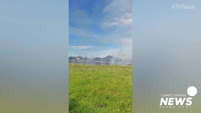 Fogo em área próxima à BR-262