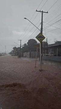Chuva alaga Avenida Guaicurus 
