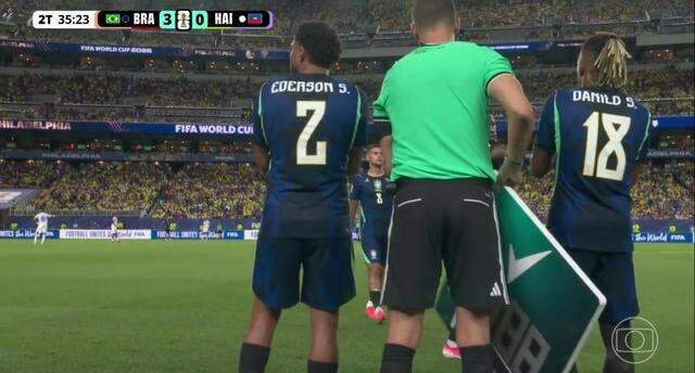 Cria do Tiradentes entra em campo diante do Haiti
