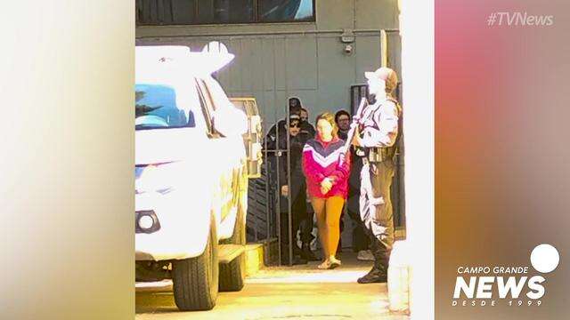 Presas da Operação Gutemberg sendo levadas para presídio