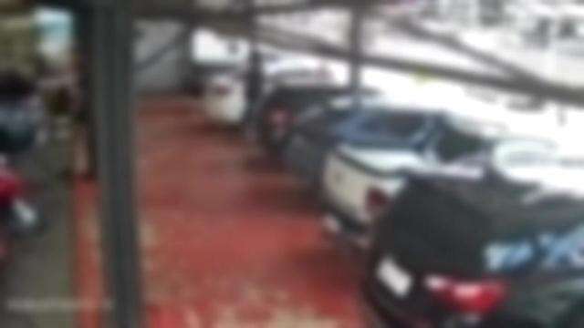 Segundo ângulo de execução em garagem de Dourados